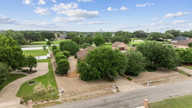 2102 Wood Duck Lane, Granbury, TX 76049