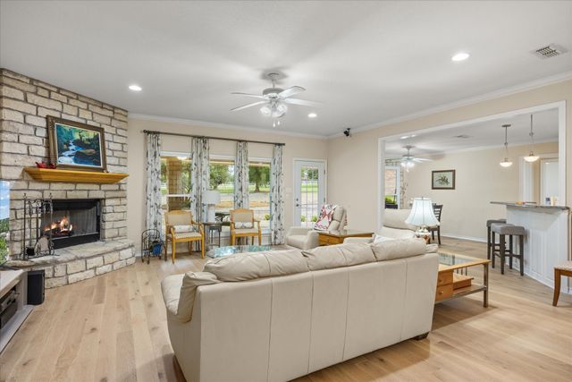 2102 Wood Duck Lane, Granbury, TX 76049