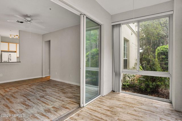 8601 BEACH Boulevard 403, Jacksonville, FL 32216
