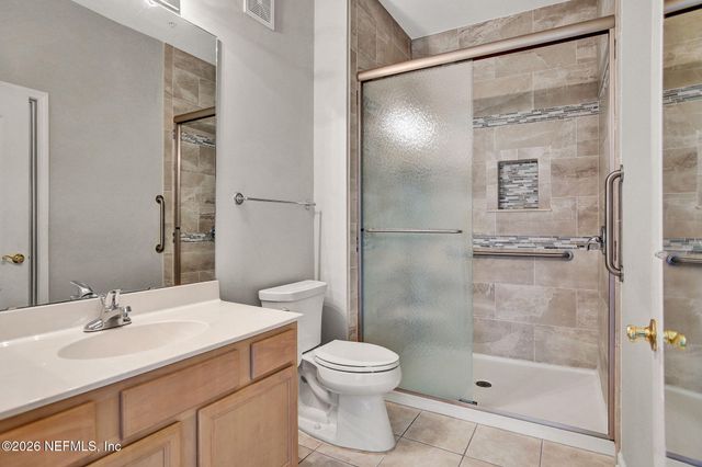 8601 BEACH Boulevard 403, Jacksonville, FL 32216