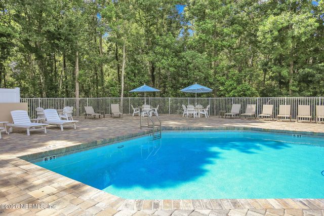8601 BEACH Boulevard 403, Jacksonville, FL 32216