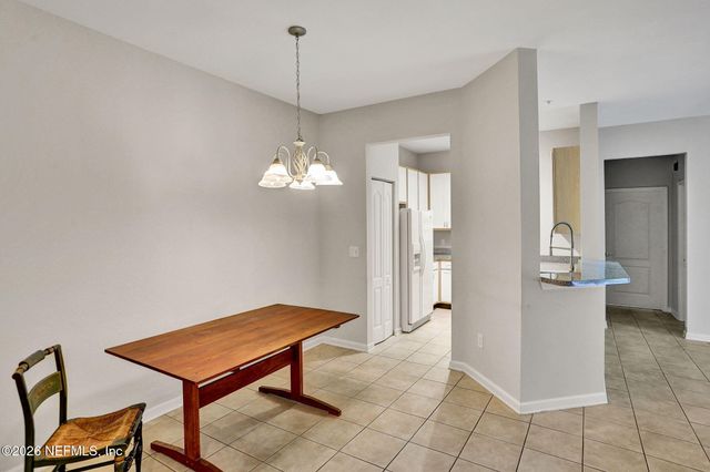 8601 BEACH Boulevard 403, Jacksonville, FL 32216