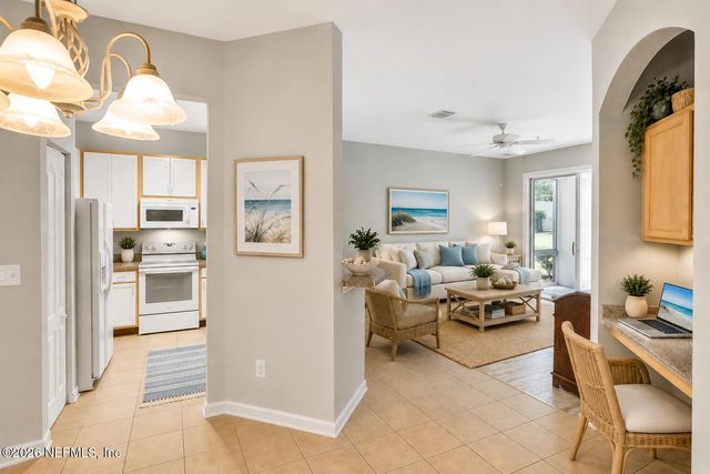 8601 BEACH Boulevard 403, Jacksonville, FL 32216