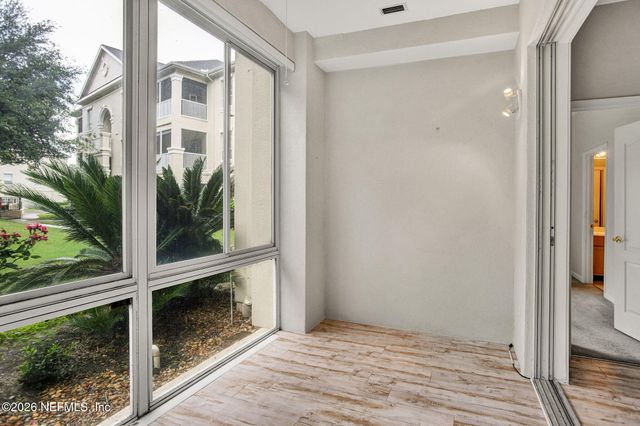 8601 BEACH Boulevard 403, Jacksonville, FL 32216