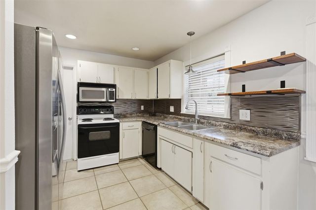 920 N LYLE AVENUE, Crystal River, FL 34429