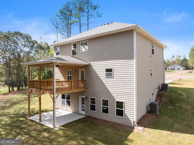 67 Crab Orchard Way, Pendergrass, GA 30567