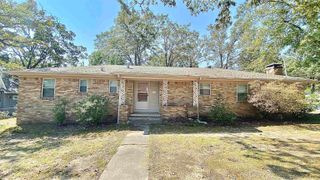 401 Country Club Road, Sherwood, AR 72120