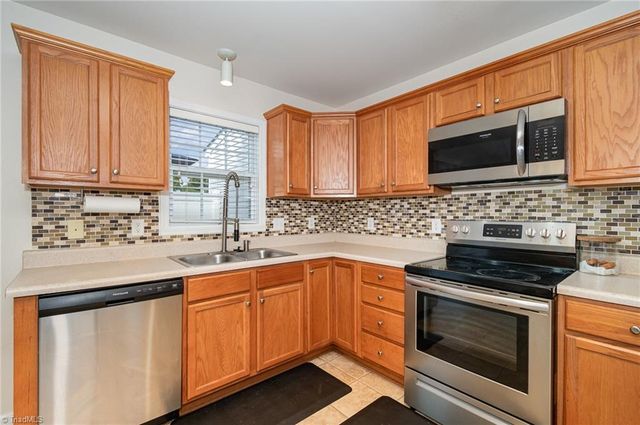 3707 Spanish Peak Drive, High Point, NC 27265