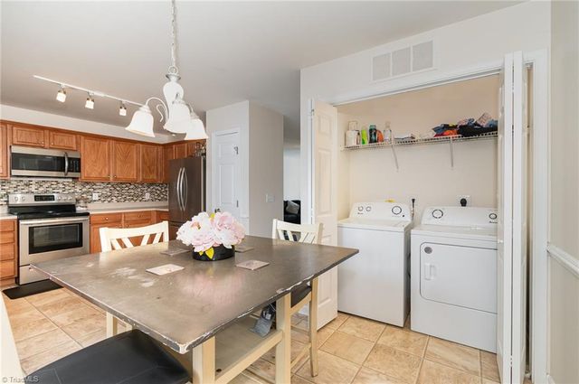 3707 Spanish Peak Drive, High Point, NC 27265