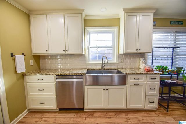 23640 HIGHWAY 18 E, Berry, AL 35546