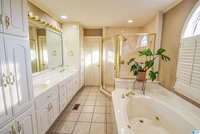 23640 HIGHWAY 18 E, Berry, AL 35546