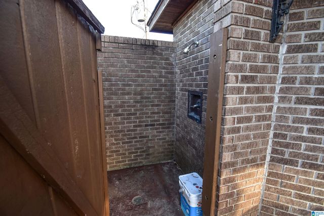 23640 HIGHWAY 18 E, Berry, AL 35546