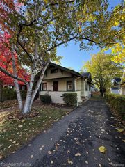 201 W Harrison Avenue, Royal Oak, MI 48067