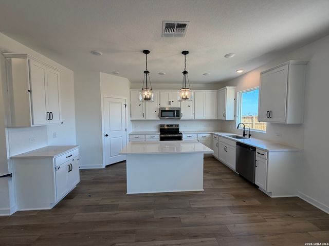 410 Nottabi Rd, Adkins, TX 78101