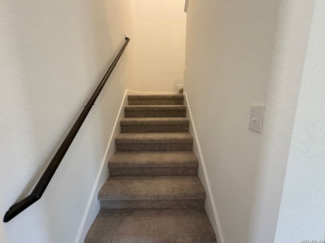 410 Nottabi Rd, Adkins, TX 78101