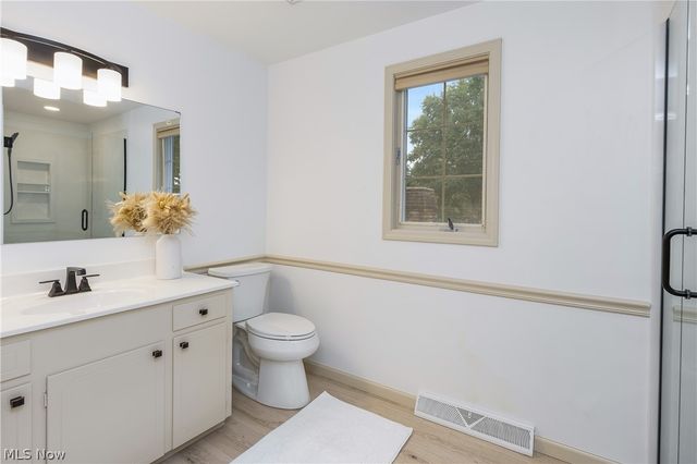 1424 Stonington Road NW, North Canton, OH 44720