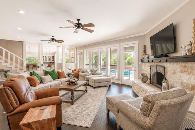 6500 Hollytree Circle, Tyler, TX 75703