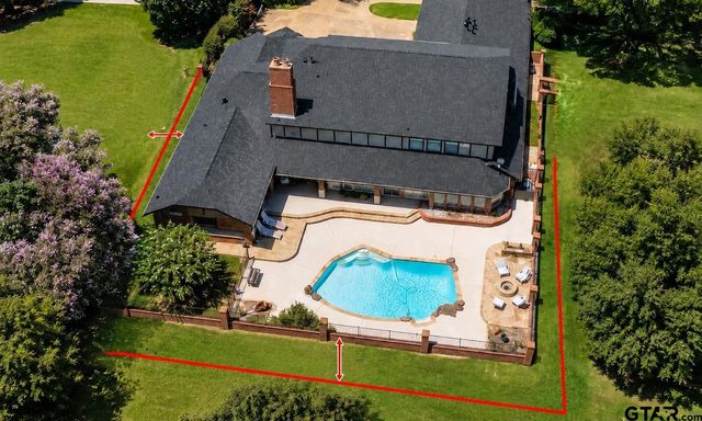6500 Hollytree Circle, Tyler, TX 75703
