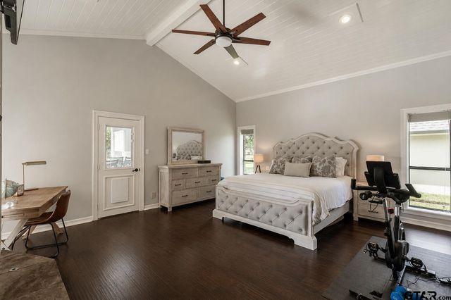 6500 Hollytree Circle, Tyler, TX 75703