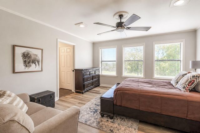 6500 Hollytree Circle, Tyler, TX 75703