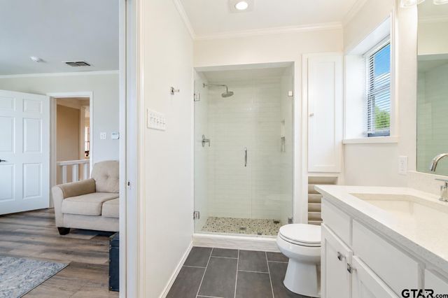 6500 Hollytree Circle, Tyler, TX 75703