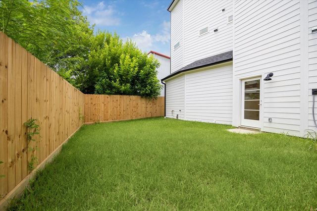 5309 Eigel Street, Houston, TX 77007