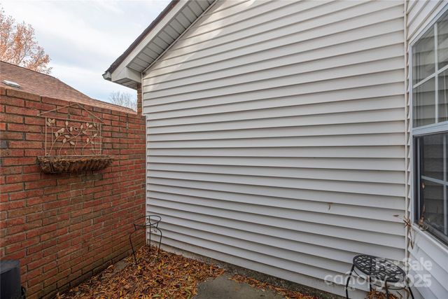 308 Somerton Court, Hendersonville, NC 28791