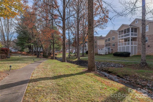 308 Somerton Court, Hendersonville, NC 28791