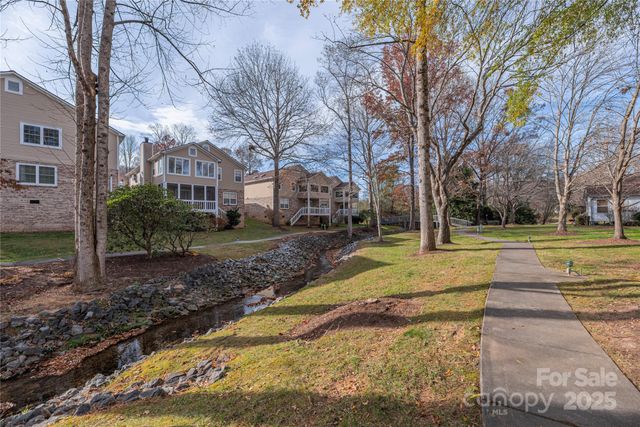 308 Somerton Court, Hendersonville, NC 28791