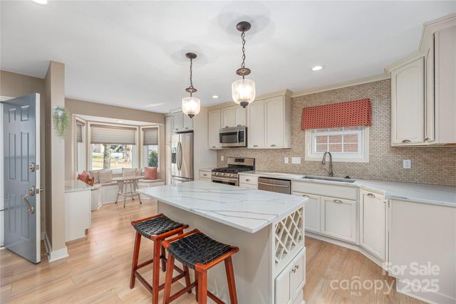 308 Somerton Court, Hendersonville, NC 28791