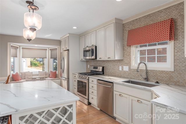 308 Somerton Court, Hendersonville, NC 28791