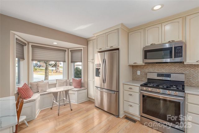 308 Somerton Court, Hendersonville, NC 28791