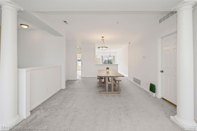 1462 Devon Lane 126, Troy, MI 48084