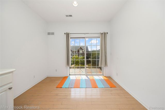 1462 Devon Lane 126, Troy, MI 48084