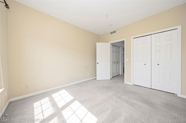 1462 Devon Lane 126, Troy, MI 48084