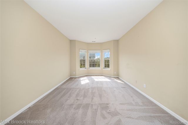 1462 Devon Lane 126, Troy, MI 48084