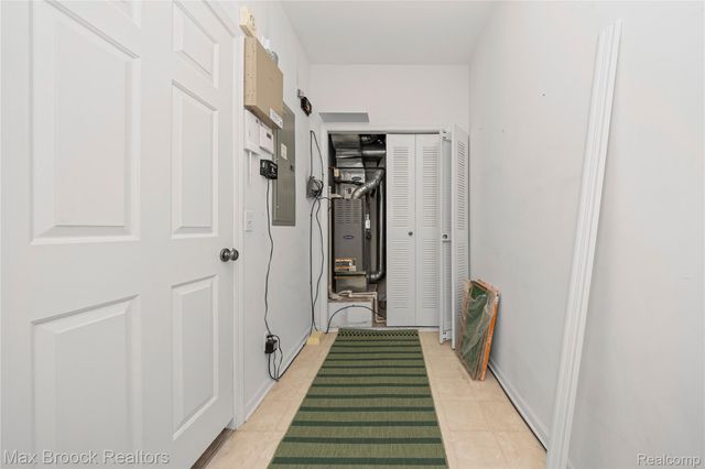 1462 Devon Lane 126, Troy, MI 48084