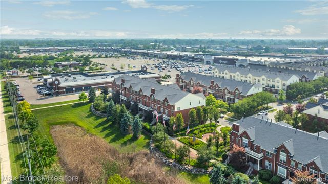 1462 Devon Lane 126, Troy, MI 48084