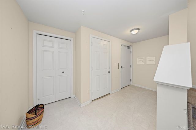 1462 Devon Lane 126, Troy, MI 48084