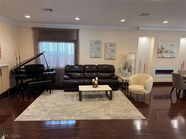 9485 Camino Capistrano Lane, Las Vegas, NV 89147