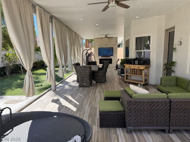 9485 Camino Capistrano Lane, Las Vegas, NV 89147