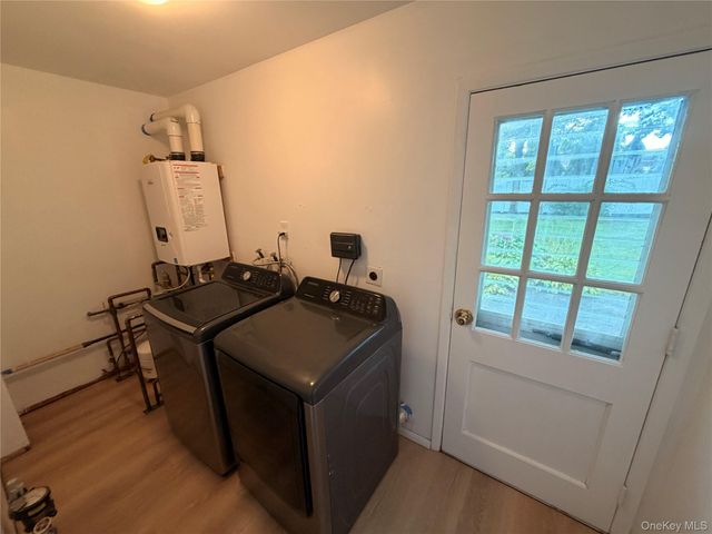 20 Tulip Hill Lane, South Setauket, NY 11720