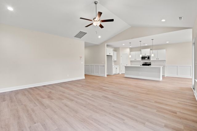 1421 Loop Circle, Longs, SC 29568
