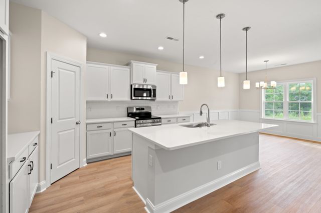 1421 Loop Circle, Longs, SC 29568