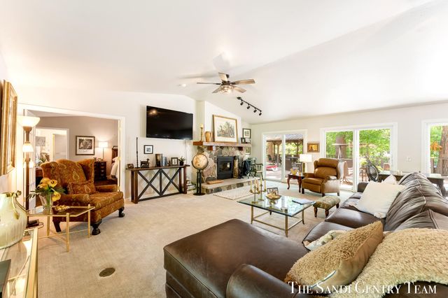 602 Fruitvale Road, Blue Lake Twp, MI 49437