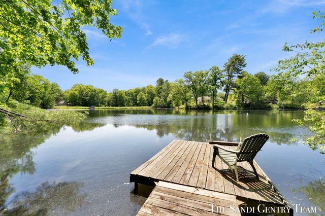 602 Fruitvale Road, Blue Lake Twp, MI 49437