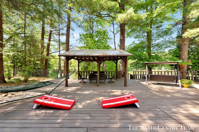 602 Fruitvale Road, Blue Lake Twp, MI 49437
