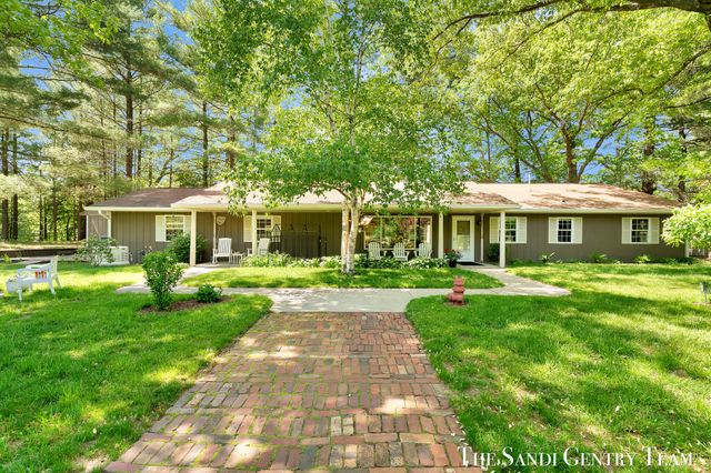 602 Fruitvale Road, Blue Lake Twp, MI 49437