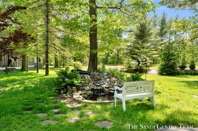 602 Fruitvale Road, Blue Lake Twp, MI 49437