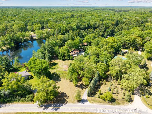 602 Fruitvale Road, Blue Lake Twp, MI 49437